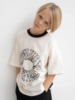 Белая футболка для мальчика в школу