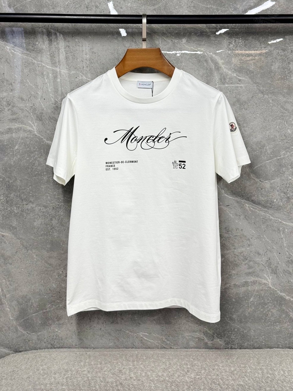 Футболка Moncler