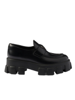 Лоферы Prada