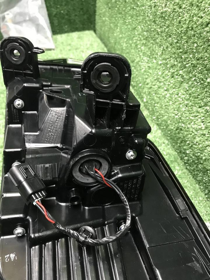 Фонарь левый внешний Zeekr 001 (2021-н.в.)