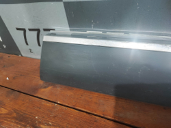 Накладка двери передней правой Kia Sorento 3 Prime (UM) 14-20 Б/У Оригинал 87722c5200