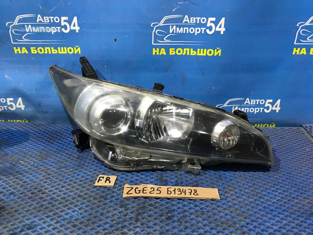 Фара передняя правая TOYOTA WISH 2009-2012