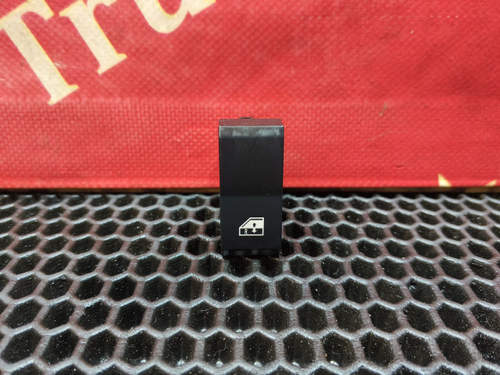 Кнопка стеклоподъемника правого