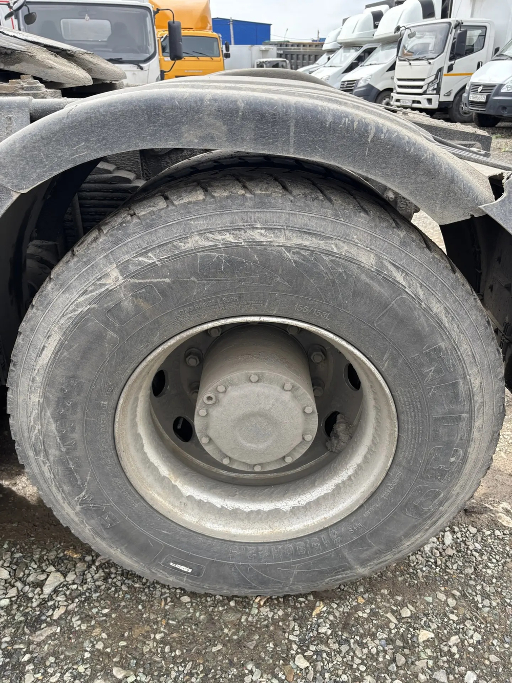 Shacman (Shaanxi) SX* 6x4 Седельный тягач SX42584V324 (Дизельный, 11,6 л, 423 л.с., МТ)