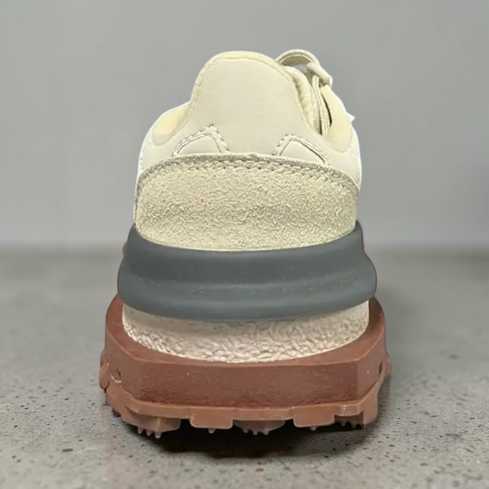 Lacoste ELITE ACTIVE 223 • Beige Cream