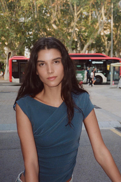 ZARA АСИММЕТРИЧНЫЙ ТОП СО СБОРКАМИ, ВЫЦВЕТШИЙ СИНИЙ