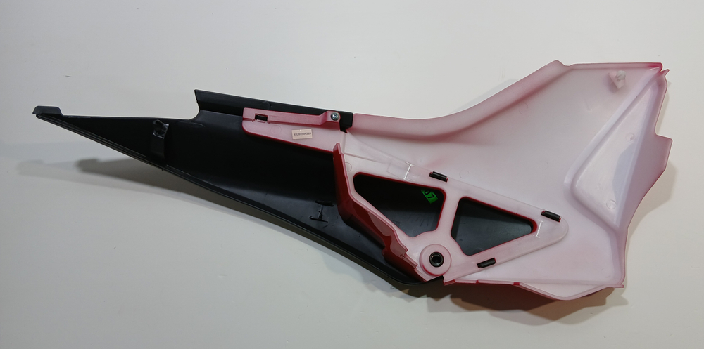 Пластик боковой левый Мотоцикл ATAKI Crosser 300