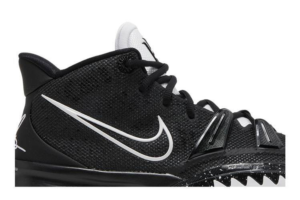 Кроссовки Nike Kyrie 7 Tpu