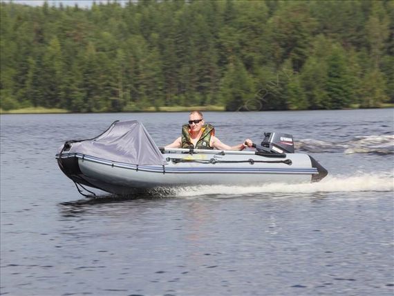 Лодка Адмирал 305