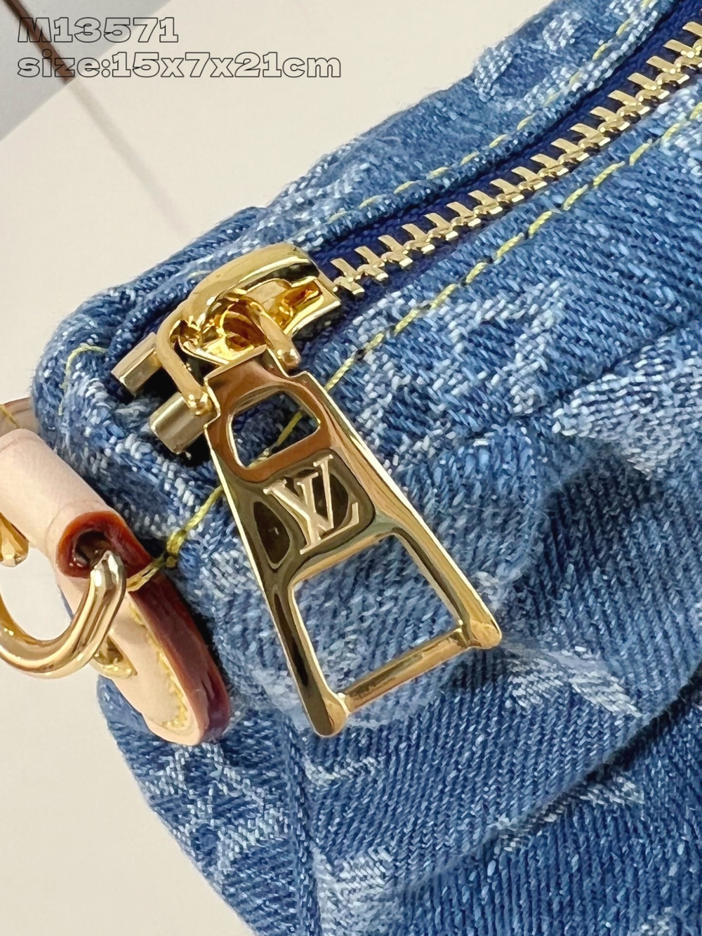 Louis Vuitton Pochette Valley