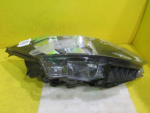 Битая Фара правая Nissan Qashqai J11 13-19 галоген