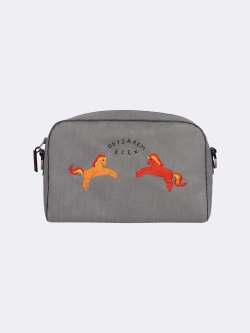 Дорожная косметичка с вышивкой «Обуздаем всех» OLA OLA