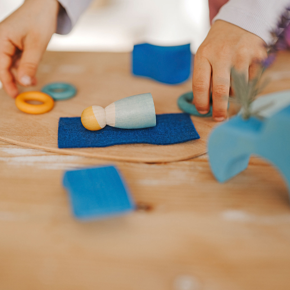 Деревянный сюжетный игровой набор "У воды"