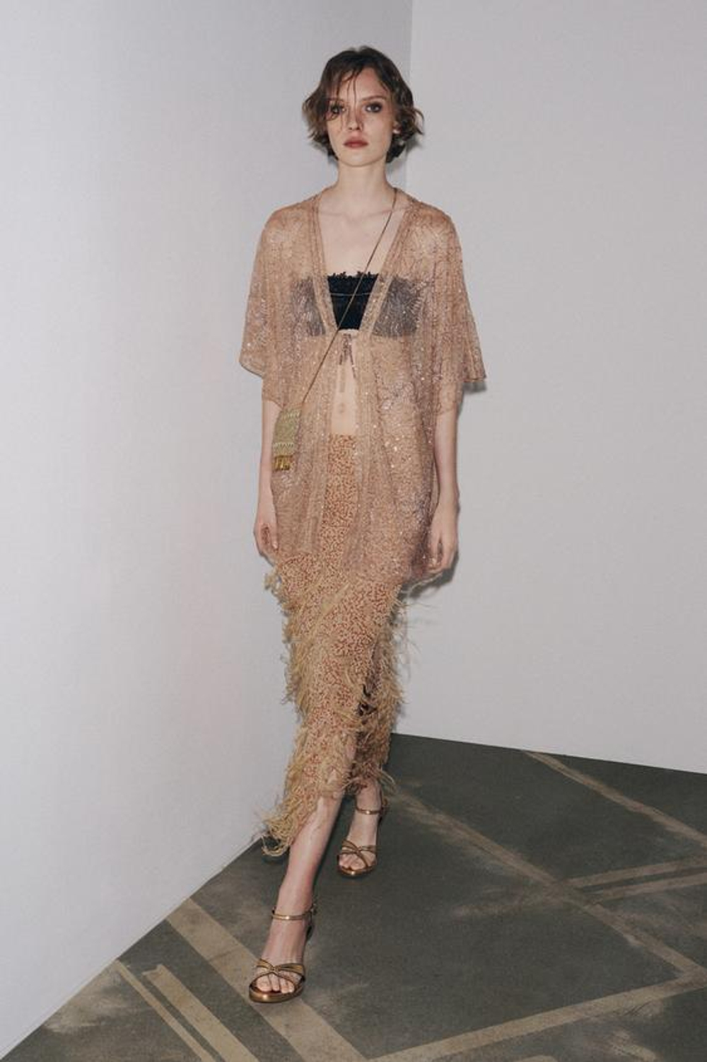 ZARA ЮБКА С ПАЙЕТКАМИ И ПЕРЬЯМИ, КОРИЧНЕВЫЙ