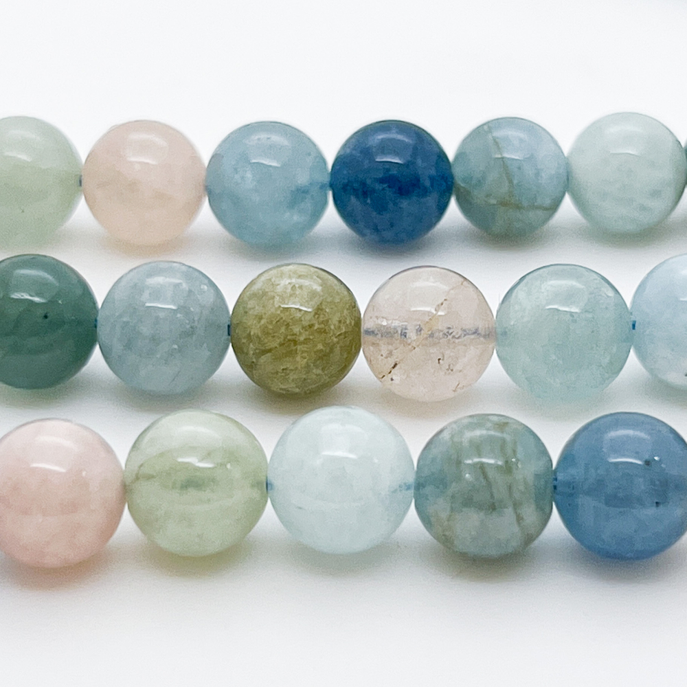 Берилл, диаметр 9,7-10,1 мм, цена за 19 шт (1/2 нити)