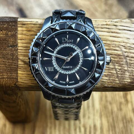 Часы Dior