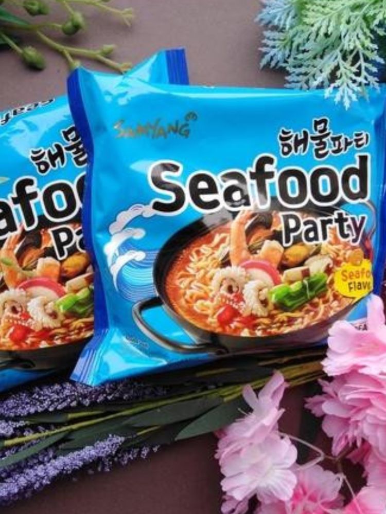 Лапша Samyang Seafood Party Морепродукты 125 г