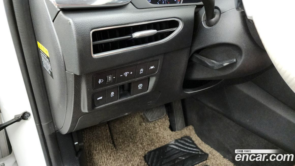 Hyundai Sonata (DN8) 2.0 (04.2020)