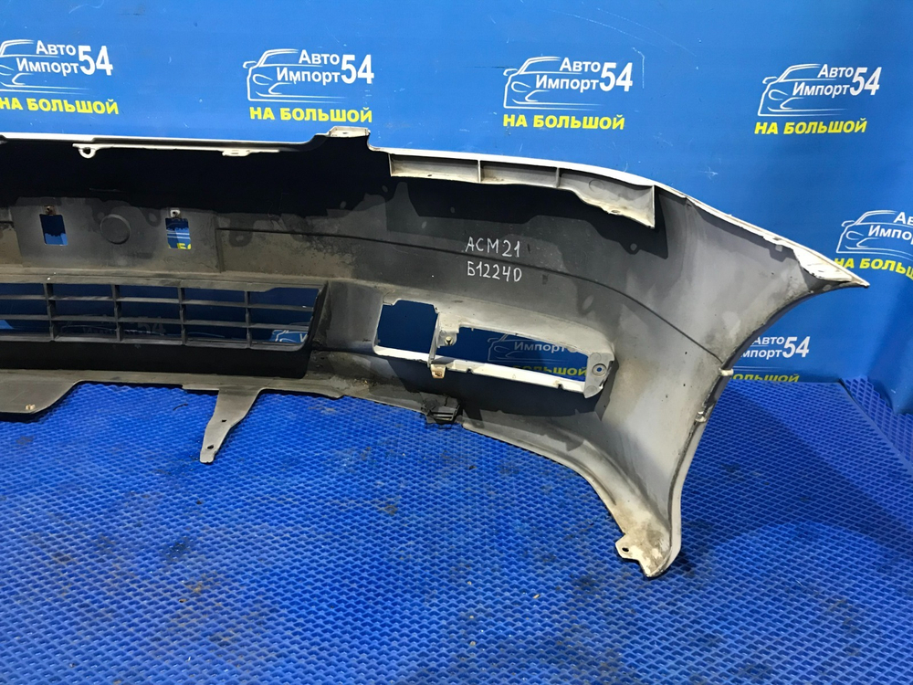 Бампер передний TOYOTA IPSUM 2001-2003