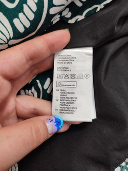 Платье H&M c принтом  38 размер