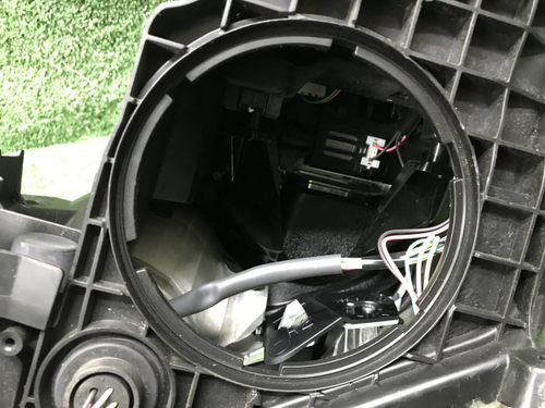 Битая Фара правая Toyota RAV4 4 CA40 (15-19) LED