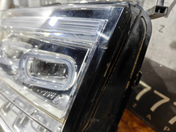 Фара правая LED Tank 500 21-нв Б/У Оригинал 4121105XKV3AA