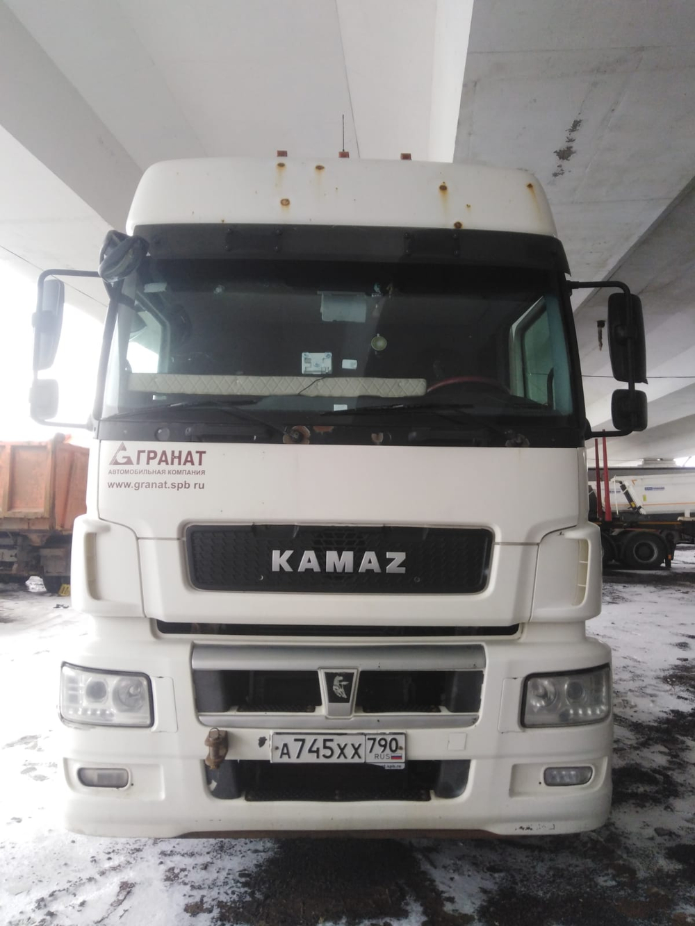 КамАЗ 5490 4x2 Седельный тягач 5490-S5 (Дизель/Газ, 12,0 л, 401 л.с., МТ)