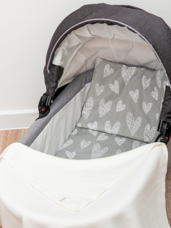 Комплект в коляску с пледом Серебряные сердечки