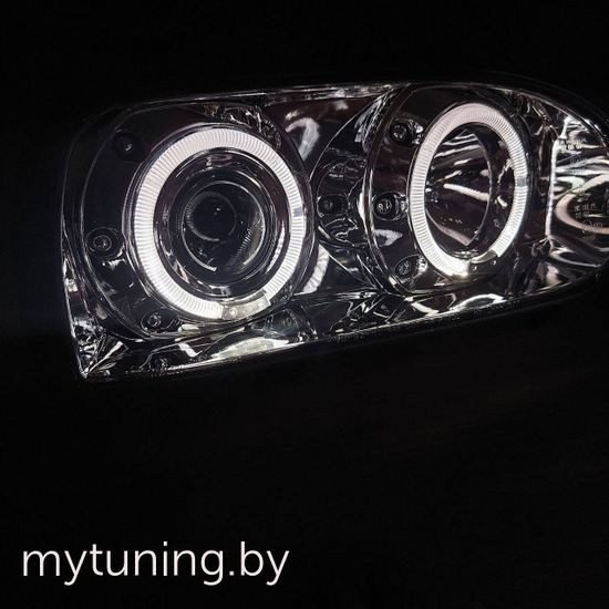 Передние фары VW Golf 3 angel eyes chrome