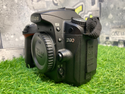 Nikon D90 (31.600 кадров) Покупка/Продажа