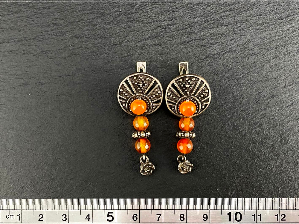 Серьги "Луннички с камнями и привесками".