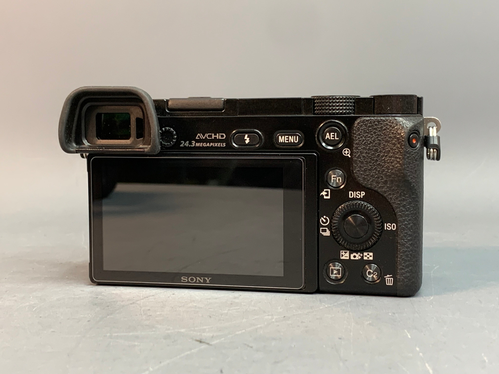 Sony A6000 Body 38.635 Кадров
