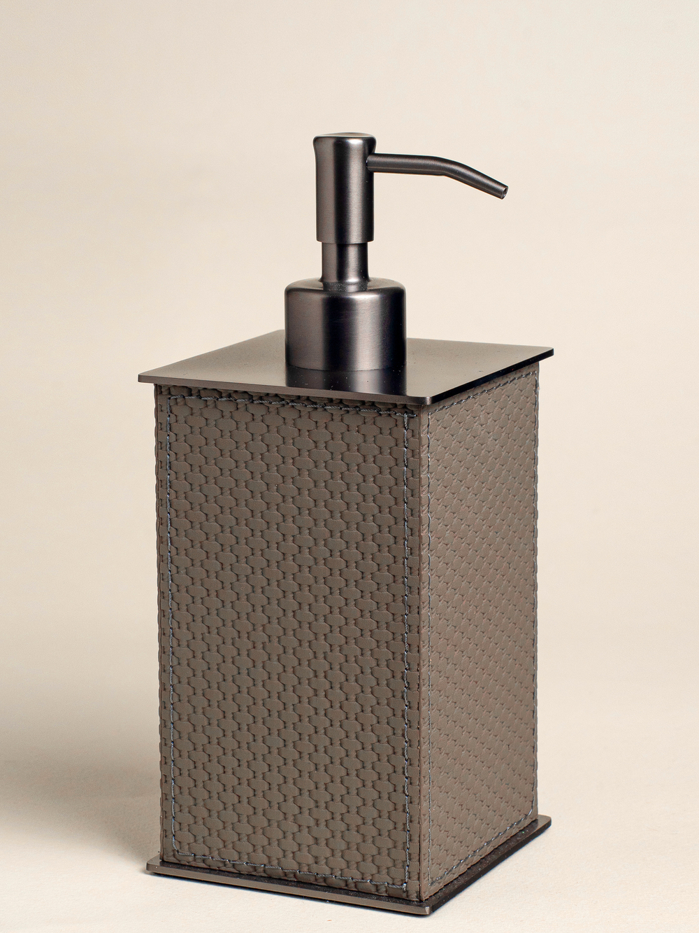 Диспенсер Серый