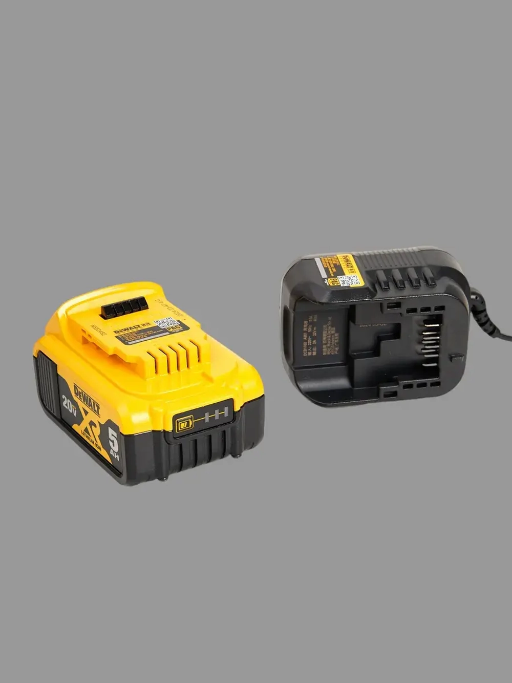 Пила аккумуляторная цепная бесщеточная с аккумулятором и ЗУ