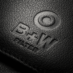 Schneider (B+W) Filter leather wallet 8,5x8,5x1см. Чехол B+W (Schneider) для cветофильтра до 77мм