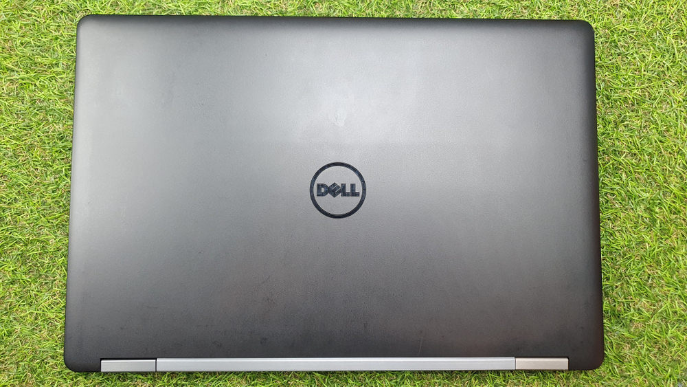 Ноутбук DELL Precision 3510, 15.6"1920х1080, IPS, Intel Core i7 6820HQ 2.7ГГц, 16ГБ, AMD FirePro W5130M - 2048 Мб