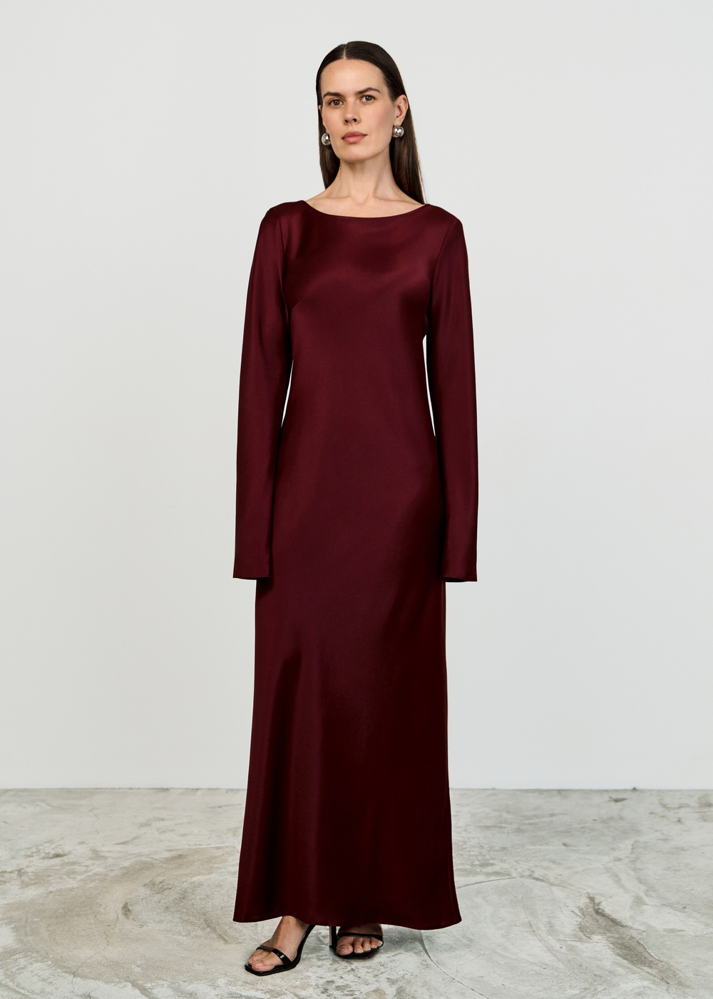 Платье макси с завязками на спине