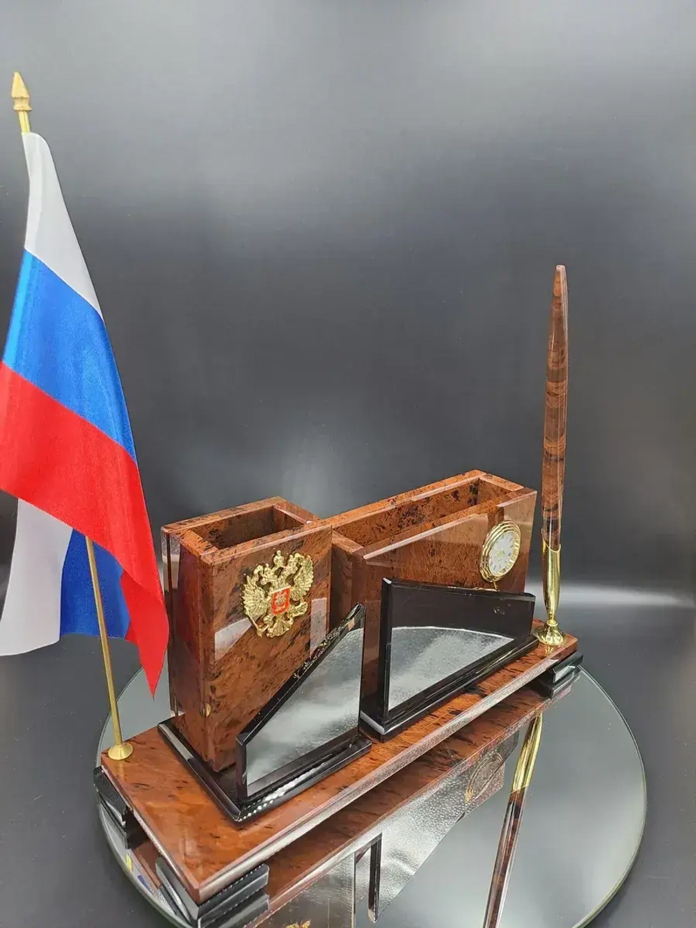 Настольный набор из натурального камня с часами