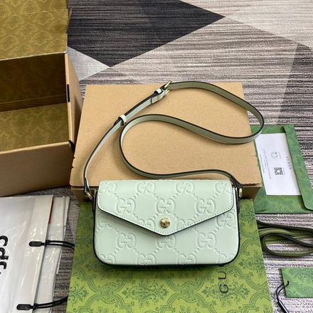 Gucci GG Super Mini Shoulder Bag 21 cm
