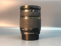 Tamron 28-75mm 2.8 Pentax, на линзе присутствуют царапины