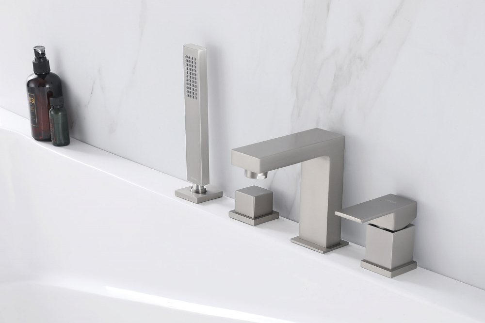 Смеситель ABBER Daheim AF8213SP на борт ванны, сатин