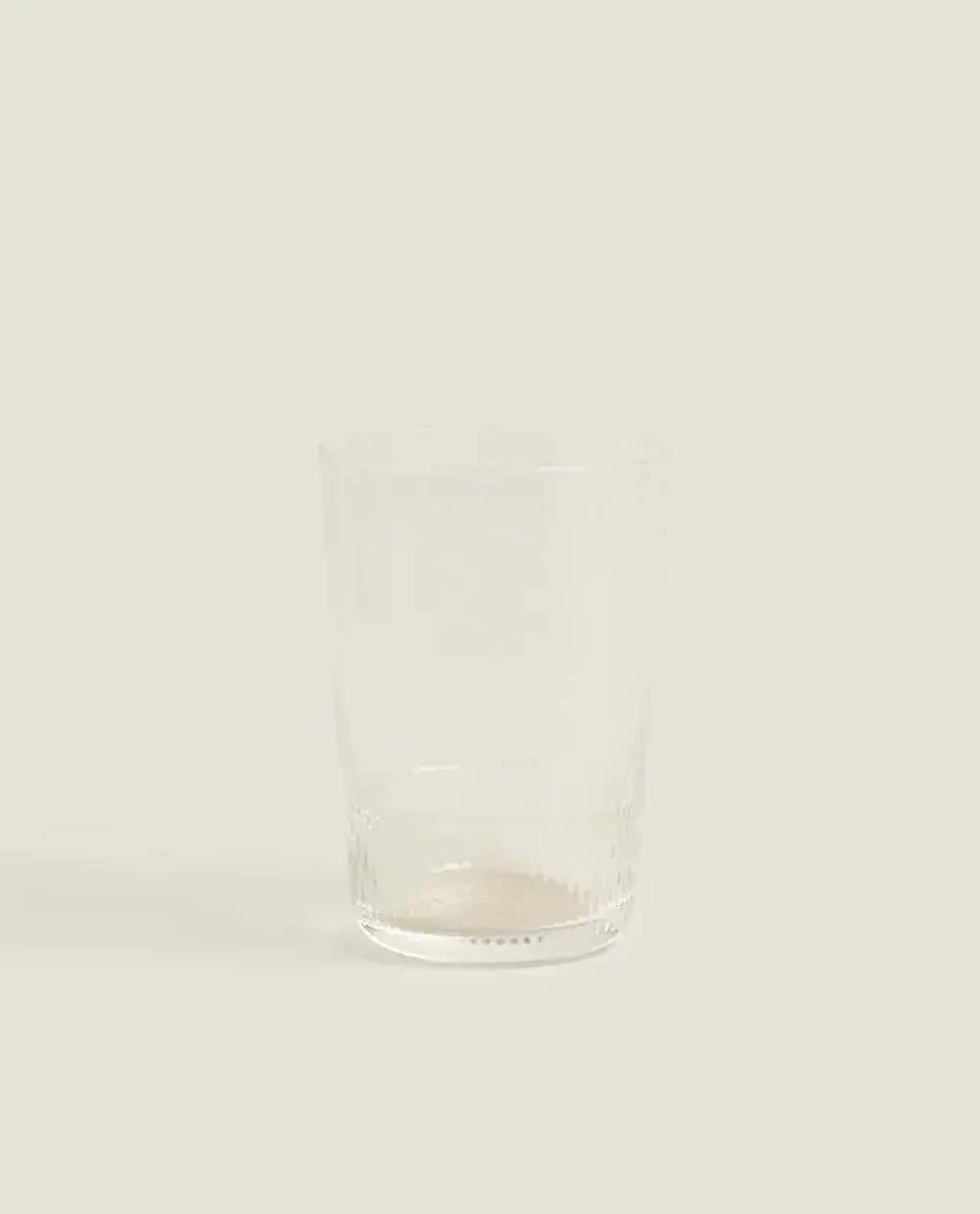 ZARA HOME СТЕКЛЯННЫЙ СТАКАН ДЛЯ ПРОХЛАДИТЕЛЬНЫХ НАПИТКОВ С ЧЕКАНКОЙ, ПРОЗРАЧНЫЙ