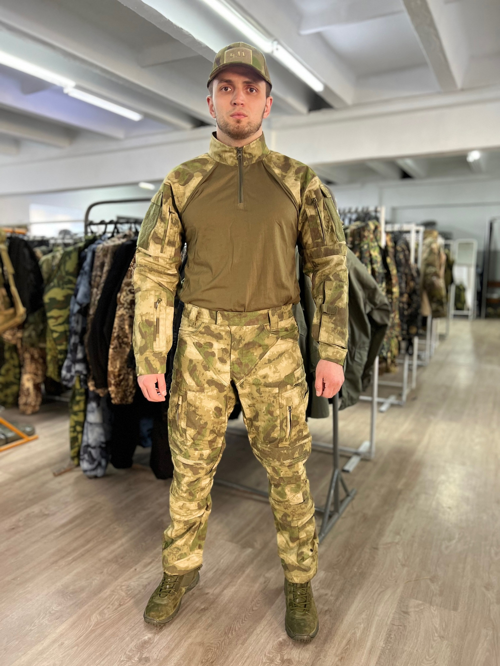 Тактический костюм G4 с наколенниками  / мох