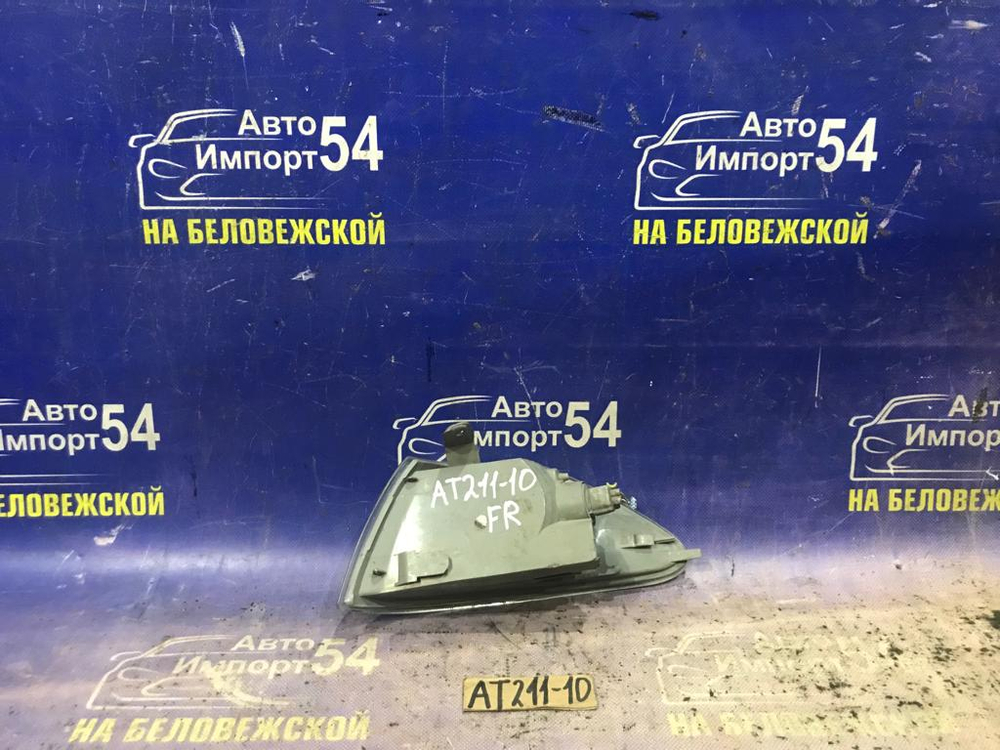 Габарит правый TOYOTA CARINA 1996-1998