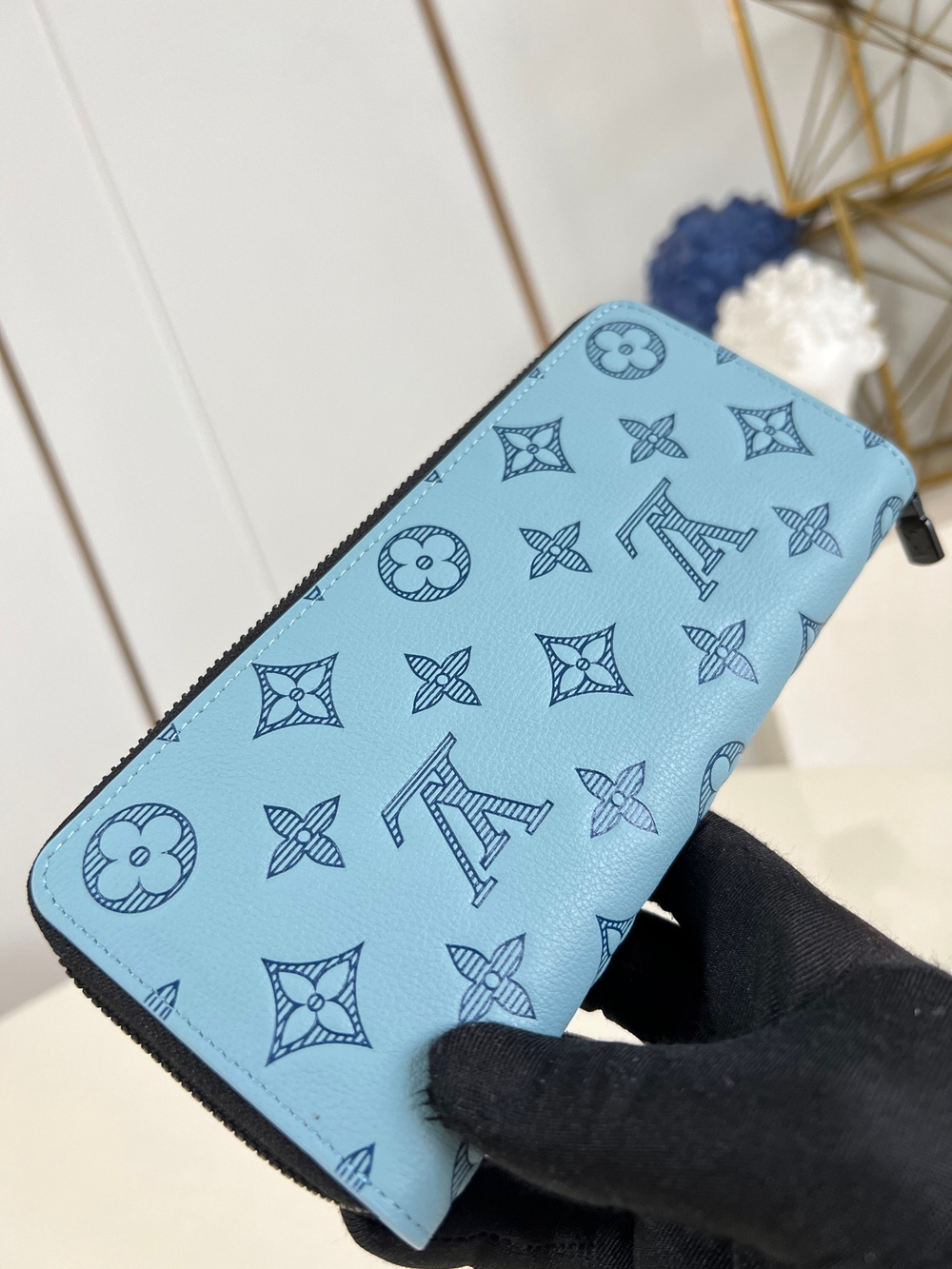 Louis Vuitton Zippy Wallet