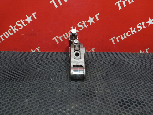 Коромысло выпускного клапана 2024г.