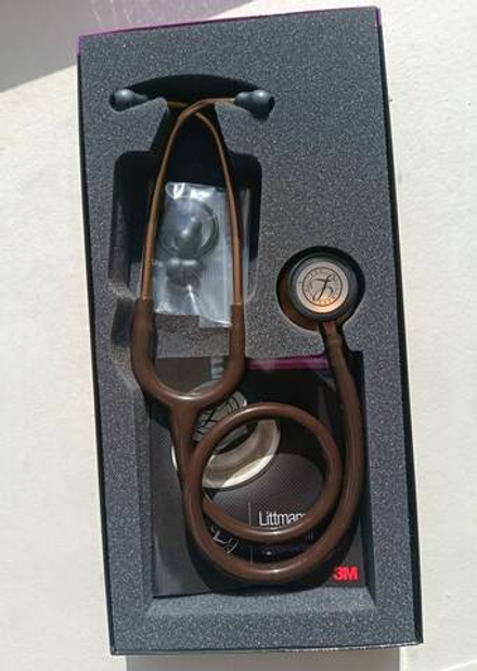 Стетоскоп Littmann Classic III, шоколадный, медная акустическая головка (5809) — уценка