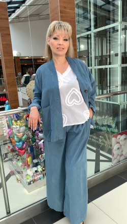 Итальянский  брючный костюм из микро вельвета