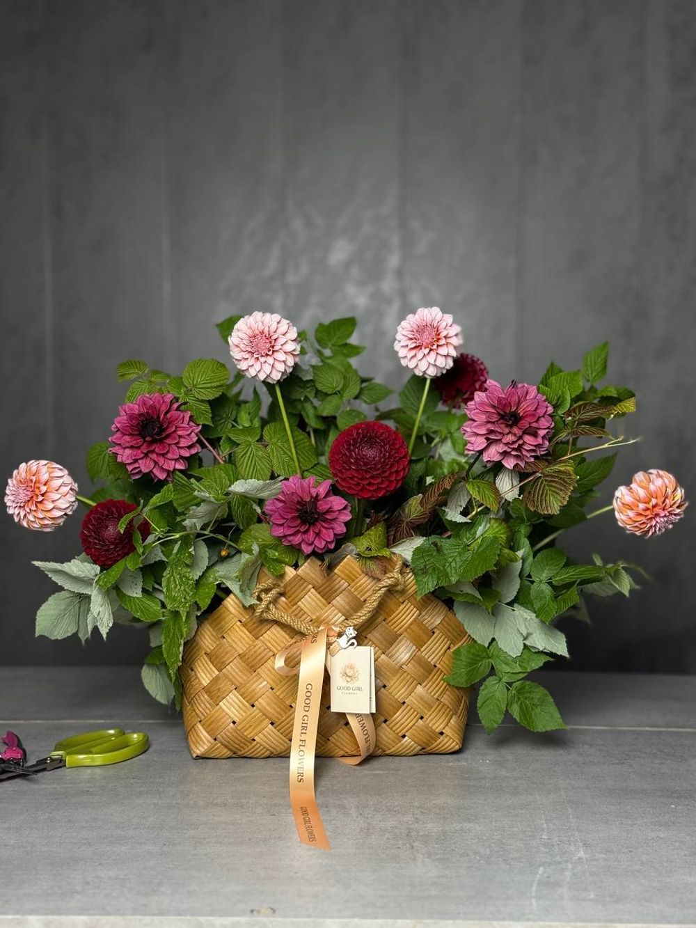 Клумба георгин