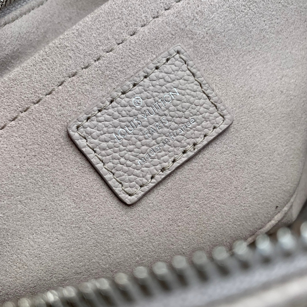 Louis Vuitton Onthego East West